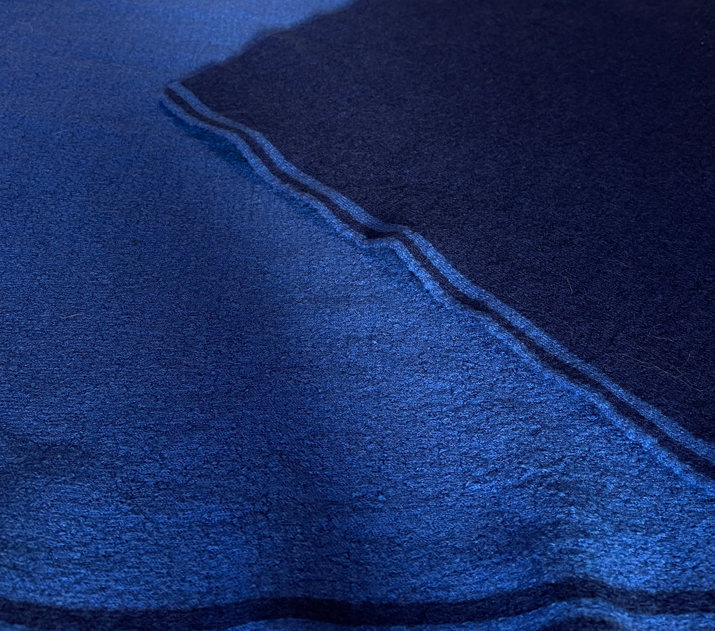 Merino Uni Royalblau mit Dunkelblau